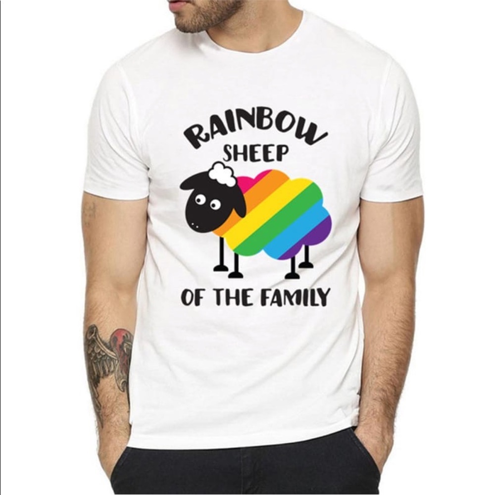 Unisex Rainbow Sheep of the Family Tee size L NWOT